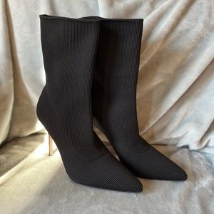 Veronica Beard Lisa knit Stiletto-Heel Bootie 9M in Black